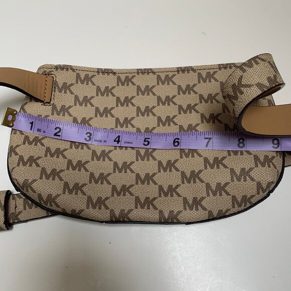 Michael Kors Logo Belt Bag - Picture 7 of 7